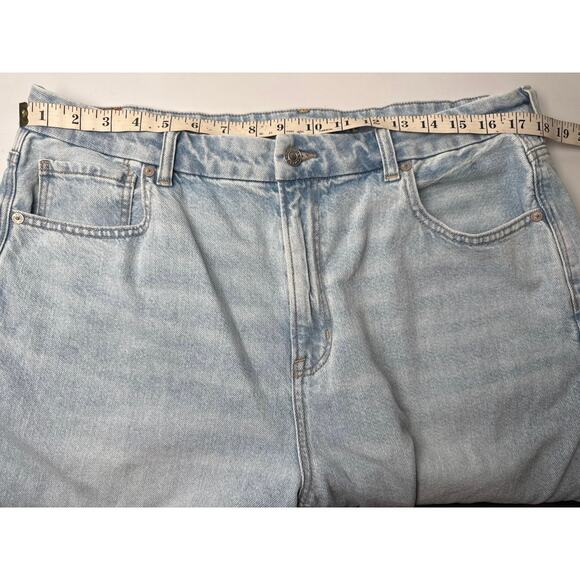 American Eagle curvy mom jeans light blue size 18 short - Picture 6 of 7
